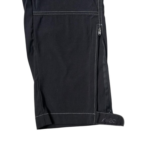 90s y2k vintage MEC hiking pants black nylon utility Mountain Equipment Co-op. - Picture 6 of 8